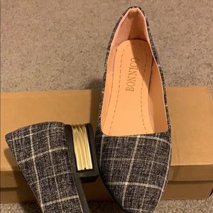 Plaid gray ballet flats